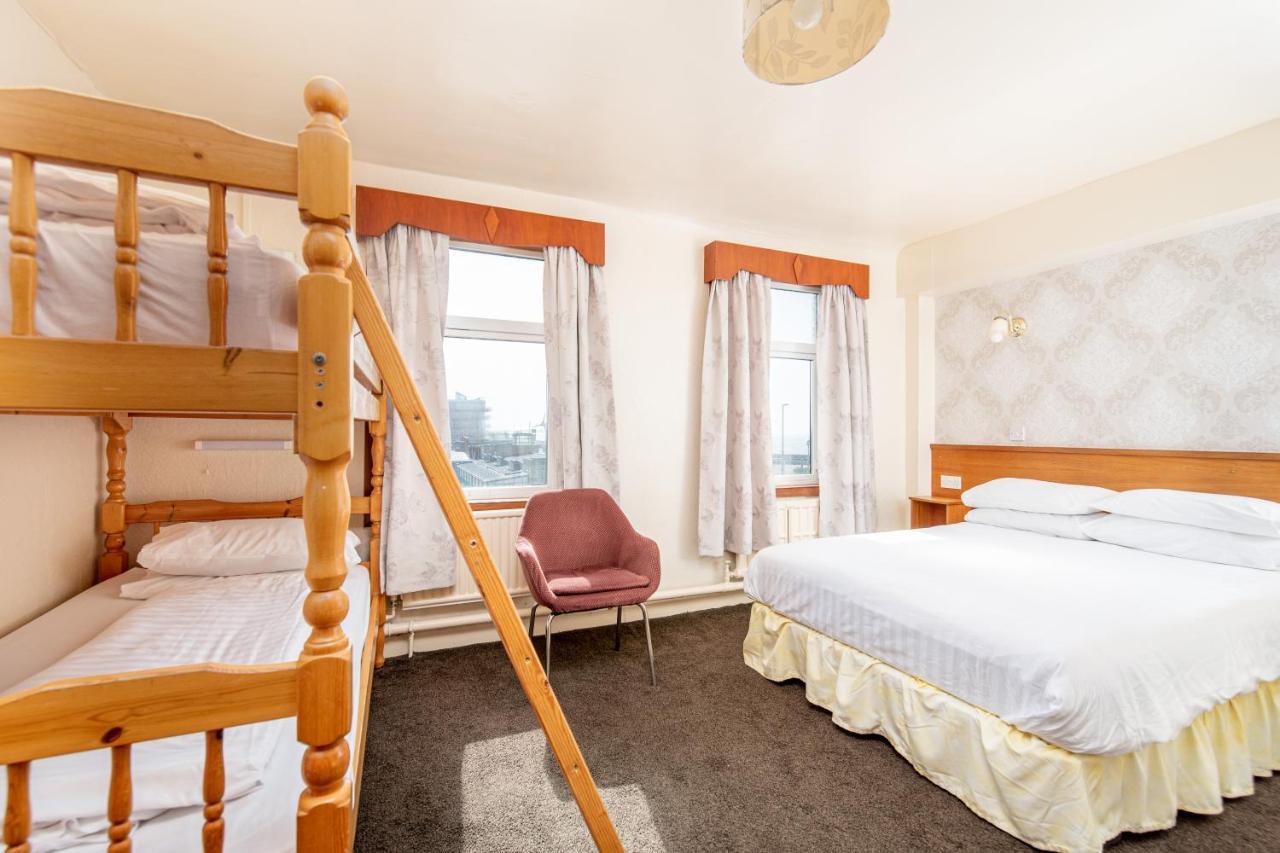 The Headlands 3* Blackpool