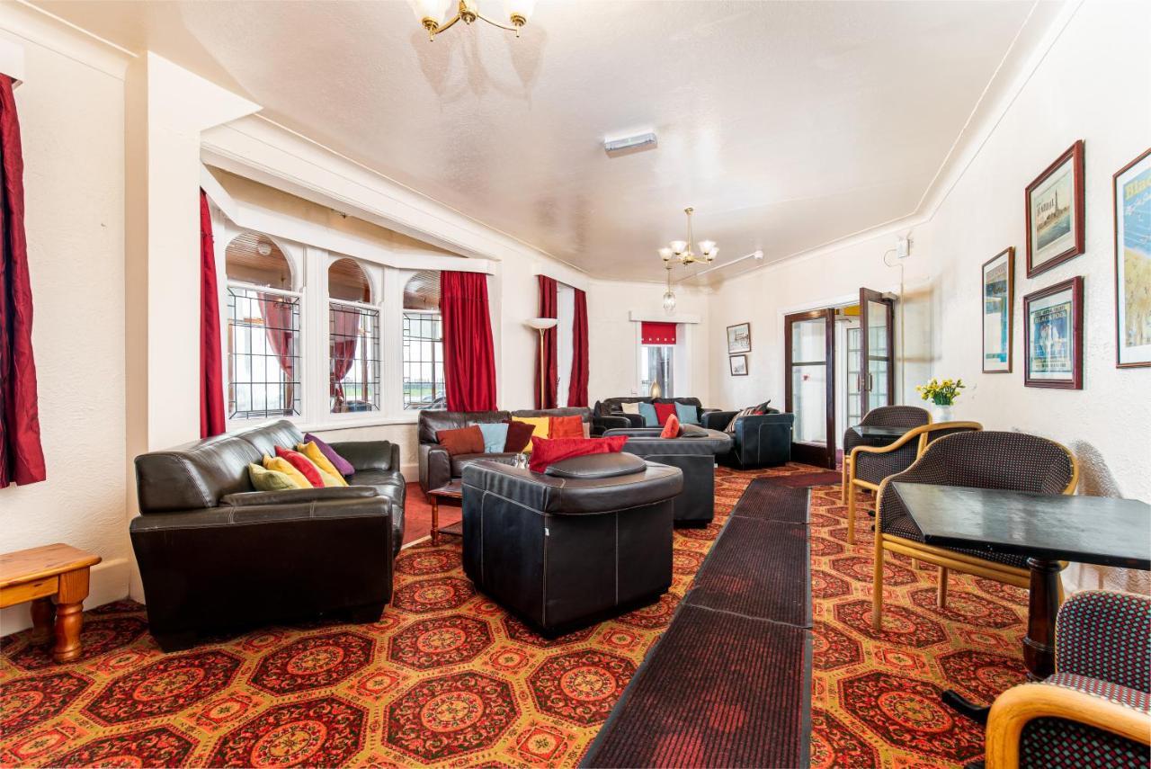 The Headlands 3* Blackpool
